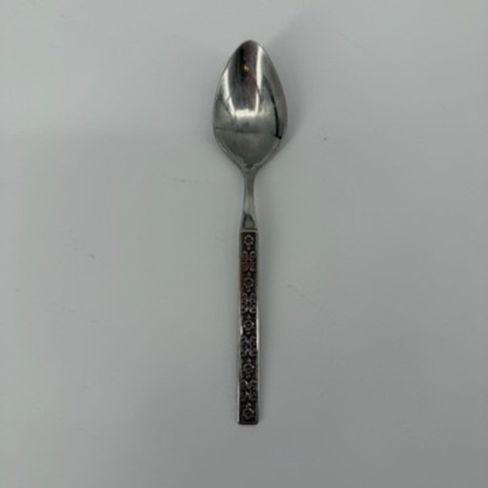 Oneida Distinction Deluxe Stainless‎ Capri Teaspoon Floral Pattern 6 Inch Spoon